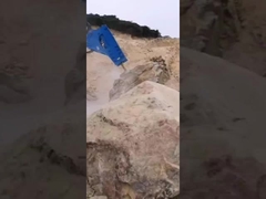 Thép phá vỡ tại địa điểm hoạt động mỏ